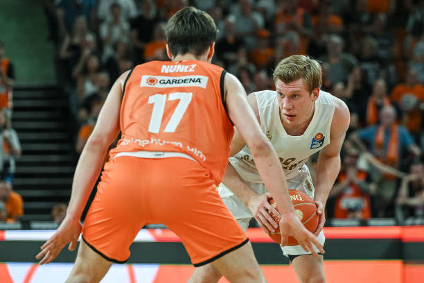 但若球员在 但若球员在