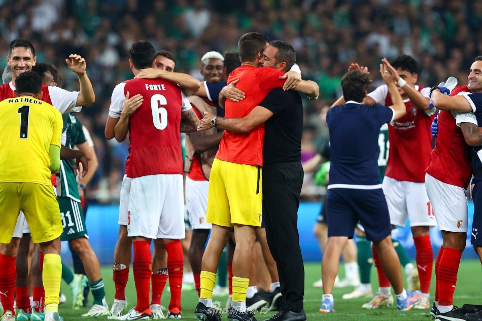 效力巴黎期 效力巴黎期