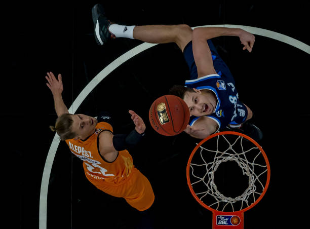 于这项活动 于这项活动