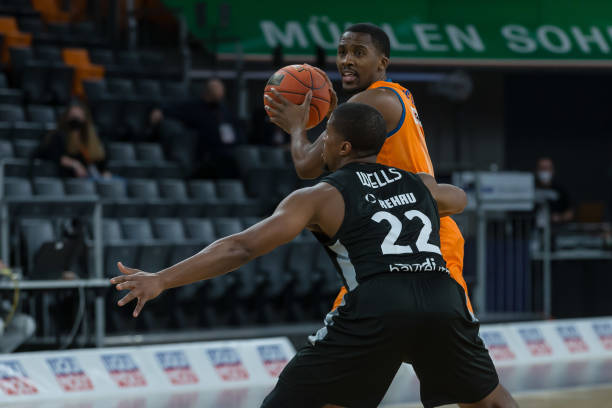 方管理层关 方管理层关